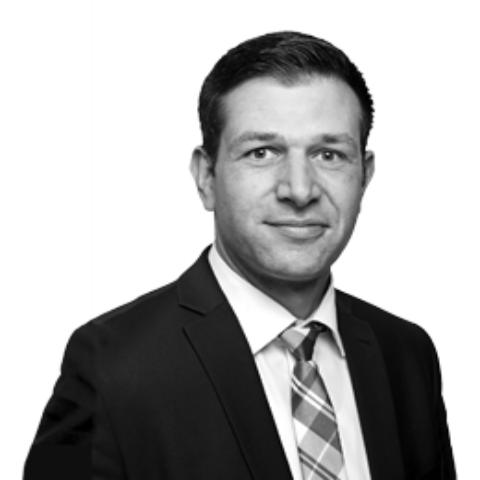 Dominik Nehls, Spezialist für Baufinanzierung und Ratenkredit, Berlin Dominik Nehls, Spezialist für Baufinanzierung und Ratenkredit, Berlin