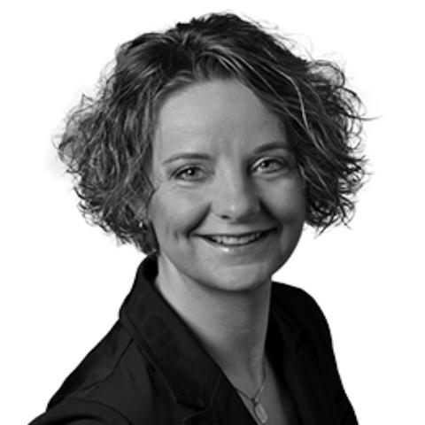 Nicole Kaack, Spezialistin für Baufinanzierung und Ratenkredit, Lübeck Nicole Kaack, Spezialistin für Baufinanzierung und Ratenkredit, Lübeck
