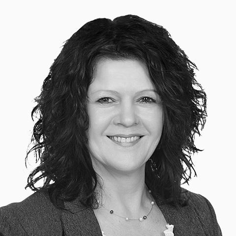 Andrea Betzler, Spezialistin für Baufinanzierung und Ratenkredit, Hannover Andrea Betzler, Spezialistin für Baufinanzierung und Ratenkredit, Hannover