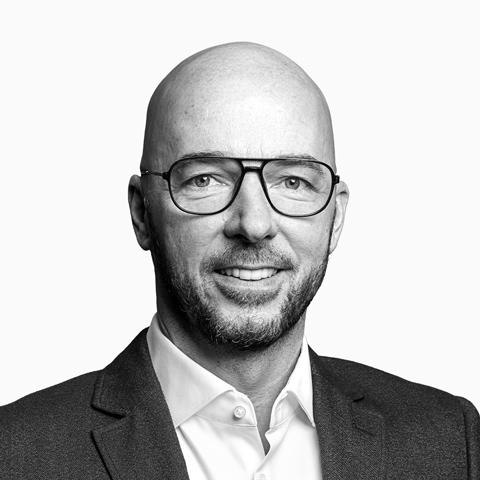 Jochen Tkaltschewitsch, Spezialist für Baufinanzierung und Ratenkredit, Wiesbaden Jochen Tkaltschewitsch, Spezialist für Baufinanzierung und Ratenkredit, Wiesbaden