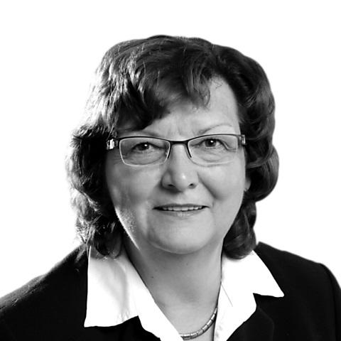 Andrea Buerschaper, Spezialistin für Baufinanzierung und Ratenkredit, Berlin Andrea Buerschaper, Spezialistin für Baufinanzierung und Ratenkredit, Berlin
