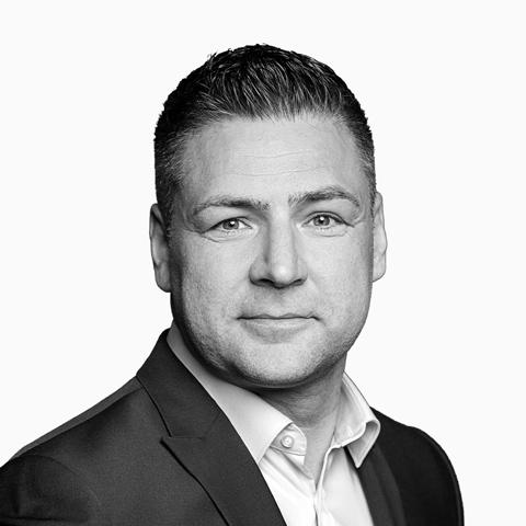 Sandro Eifler, Spezialist für Baufinanzierung und Ratenkredit, Dresden Sandro Eifler, Spezialist für Baufinanzierung und Ratenkredit, Dresden