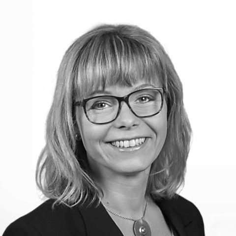Alexandra Fischer, Spezialistin für Baufinanzierung und Ratenkredit, Würzburg Alexandra Fischer, Spezialistin für Baufinanzierung und Ratenkredit, Würzburg