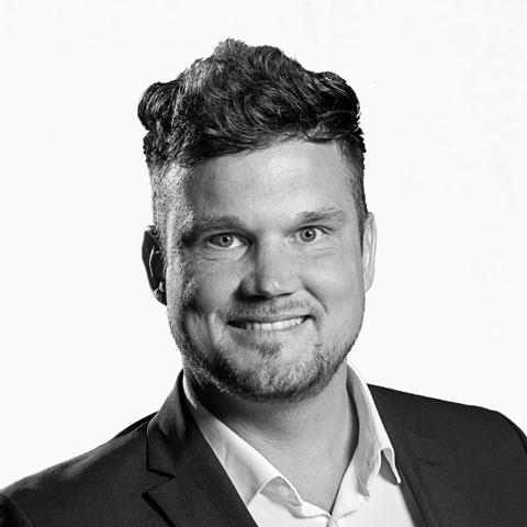 Christoph Hübner, Spezialist für Baufinanzierung und Ratenkredit, Nürnberg Christoph Hübner, Spezialist für Baufinanzierung und Ratenkredit, Nürnberg