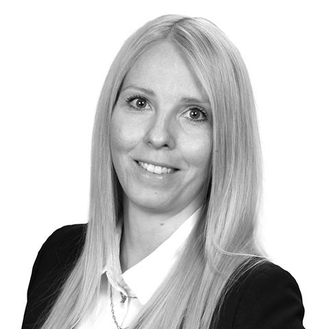 Nadine Lecca, Spezialistin für Baufinanzierung und Ratenkredit, Osnabrück Nadine Lecca, Spezialistin für Baufinanzierung und Ratenkredit, Osnabrück