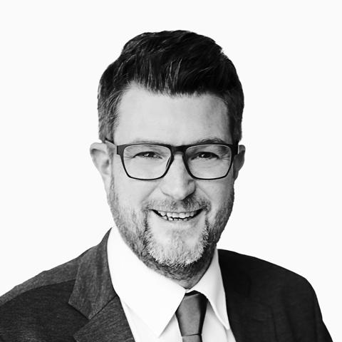 Dirk Schneller, Spezialist für Baufinanzierung und Ratenkredit, Aschaffenburg Dirk Schneller, Spezialist für Baufinanzierung und Ratenkredit, Aschaffenburg