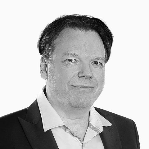 Stefan Roski, Spezialist für Baufinanzierung und Ratenkredit, Berlin Stefan Roski, Spezialist für Baufinanzierung und Ratenkredit, Berlin