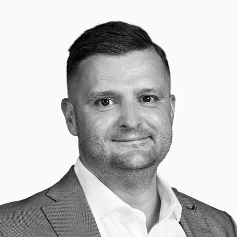 Frank Plischke, Spezialist für Baufinanzierung und Ratenkredit, Dresden Frank Plischke, Spezialist für Baufinanzierung und Ratenkredit, Dresden