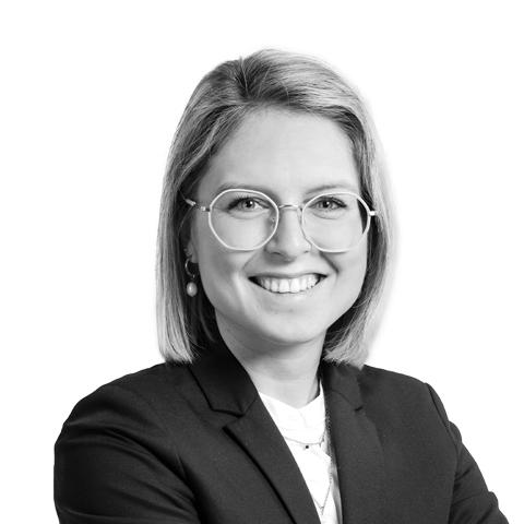 Anja Suttner, Spezialistin für Baufinanzierung und Ratenkredit, Amberg Anja Suttner, Spezialistin für Baufinanzierung und Ratenkredit, Amberg