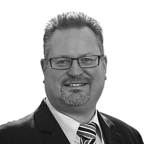 Dirk Zymbala, Spezialist für Baufinanzierung und Ratenkredit, Düsseldorf Dirk Zymbala, Spezialist für Baufinanzierung und Ratenkredit, Düsseldorf