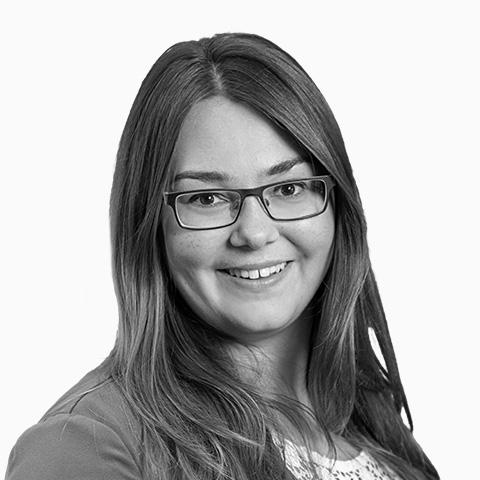 Sharon Olschewski, Spezialistin für Baufinanzierung und Ratenkredit, Lübeck Sharon Olschewski, Spezialistin für Baufinanzierung und Ratenkredit, Lübeck
