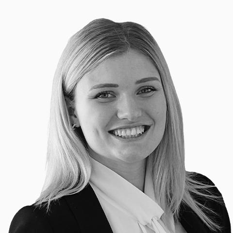 Lena-Sophie Tiedemann, Ihre Ansprechpartnerin für Hamburg Lena-Sophie Tiedemann, Ihre Ansprechpartnerin für Hamburg