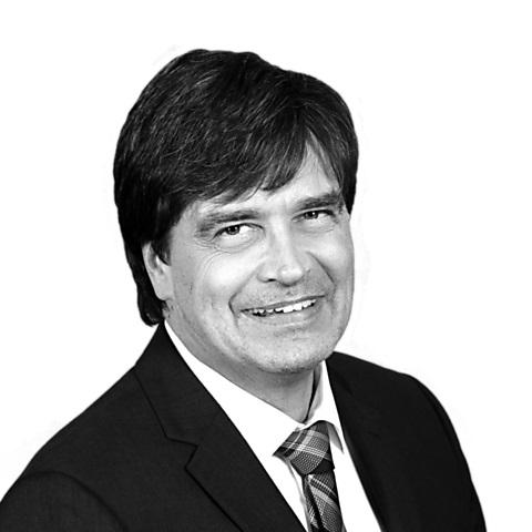 Peter Müller, Spezialist für Baufinanzierung und Ratenkredit, Oberhausen Peter Müller, Spezialist für Baufinanzierung und Ratenkredit, Oberhausen