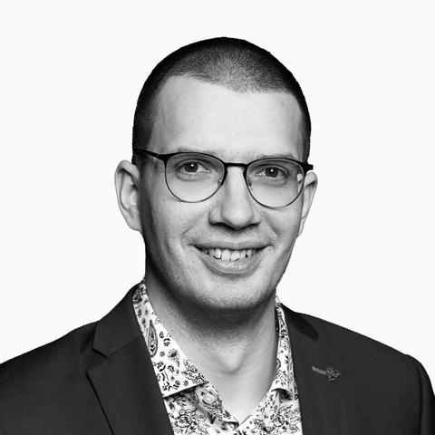 Artem Zakharov, Spezialist für Baufinanzierung und Ratenkredit, Wiesbaden Artem Zakharov, Spezialist für Baufinanzierung und Ratenkredit, Wiesbaden