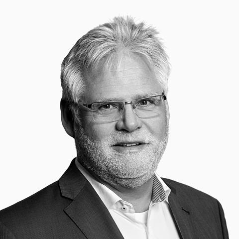 Thomas Müller, Spezialist für Baufinanzierung und Ratenkredit, Lemgo Thomas Müller, Spezialist für Baufinanzierung und Ratenkredit, Lemgo