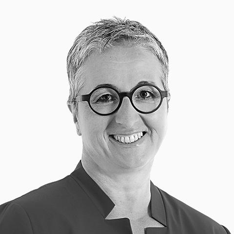 Monika Brunner, Spezialistin für Baufinanzierung und Ratenkredit, Wiesbaden Monika Brunner, Spezialistin für Baufinanzierung und Ratenkredit, Wiesbaden