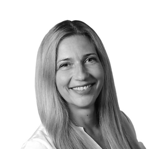 Katrin Marwitz, Spezialistin für Baufinanzierung und Ratenkredit, Lübeck Katrin Marwitz, Spezialistin für Baufinanzierung und Ratenkredit, Lübeck