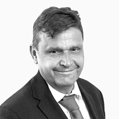 Maik Wilhelm, Spezialist für Baufinanzierung und Ratenkredit, Schwerin Maik Wilhelm, Spezialist für Baufinanzierung und Ratenkredit, Schwerin