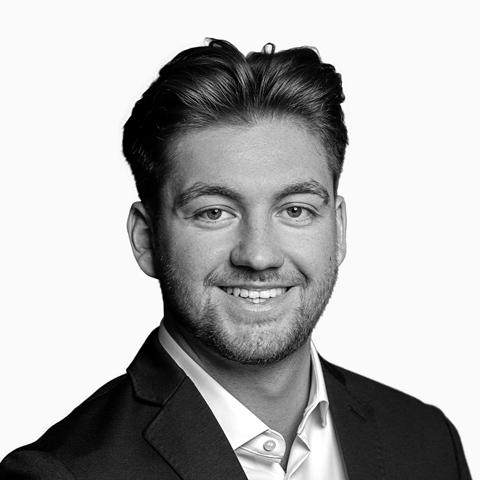 Nico Hoffmann, Spezialist für Baufinanzierung und Ratenkredit, Regensburg Nico Hoffmann, Spezialist für Baufinanzierung und Ratenkredit, Regensburg