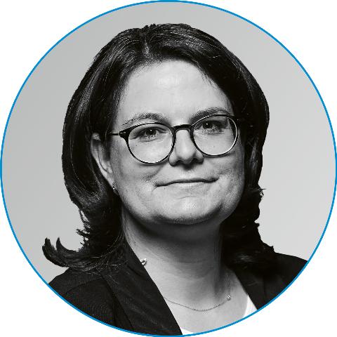 Doreen Meyer, Spezialistin für Baufinanzierung und Ratenkredit, Erfurt Doreen Meyer, Spezialistin für Baufinanzierung und Ratenkredit, Erfurt